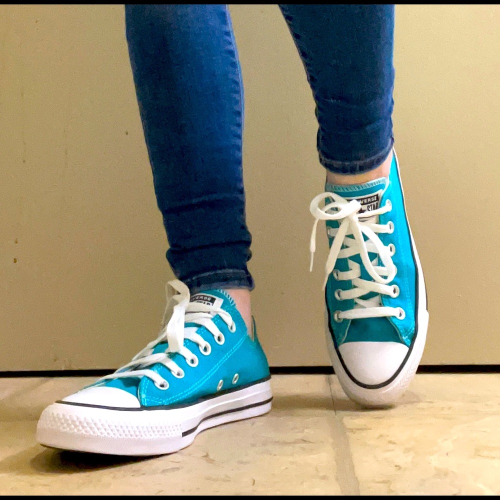 Teal Lace-up Sneakers | Converse | Women’s Size 7 |